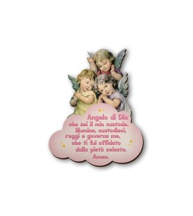 Quadretto in legno sagomato di tre angioletti in preghiera con preghiera Angelo di Dio su fondo rosa