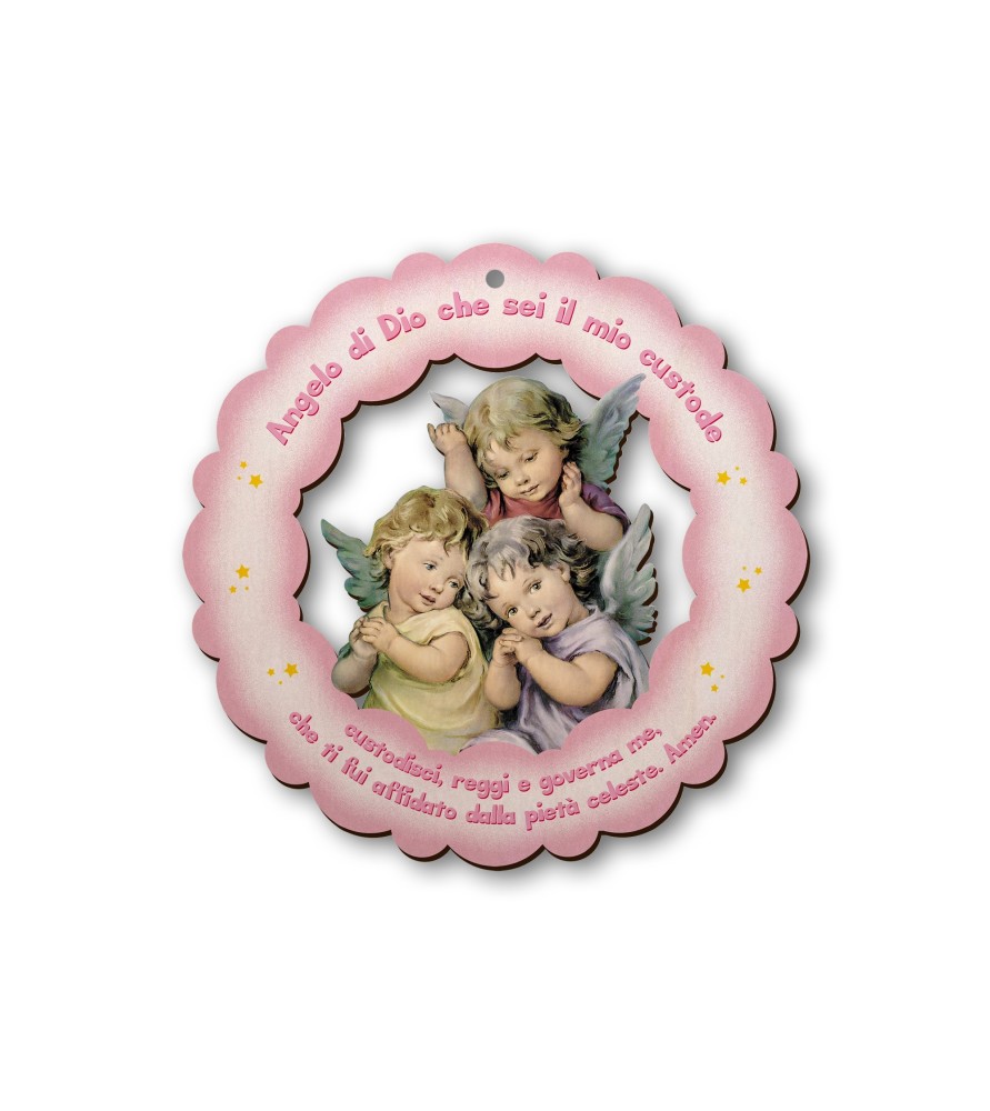 Ghirlanda in legno sagomato di tre angioletti in preghiera con preghiera Angelo di Dio su fondo rosa Ghirlanda in legno sagomato di tre angioletti in preghiera con preghiera Angelo di Dio su fondo rosa