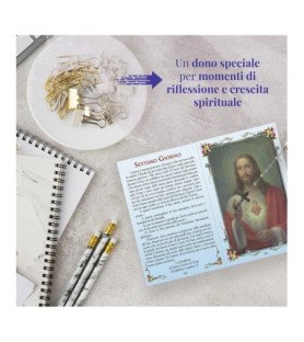 Opuscolo di 24 pagine con la novena al Sacro Cuore di Gesù, illustrazioni a colori e rosario in vetro incluso